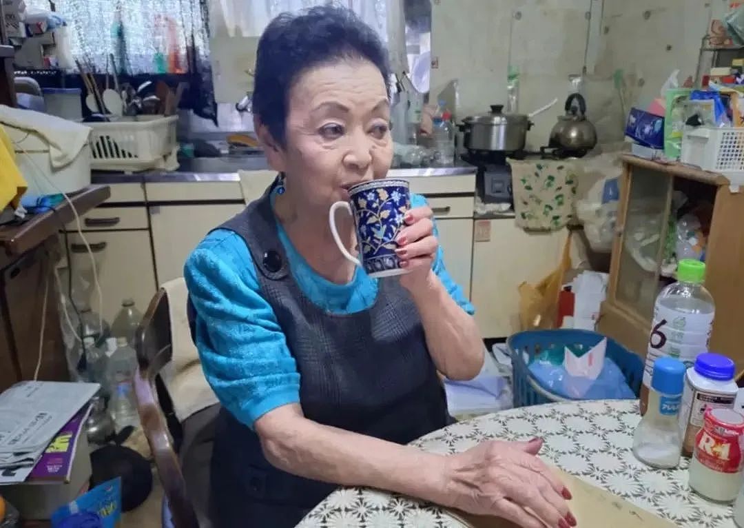 日本90岁寡妇阿嬷时隔24年被鲜肉碰,下海拍片9年,曝光1原因不想上岸(组图) - 1