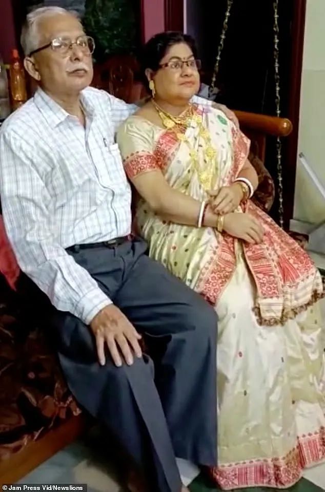 因思念亡妻过度，男子花2500镑订做等比例硅胶“妻子”陈放家中续前缘！网友已炸锅…（组图） - 8
