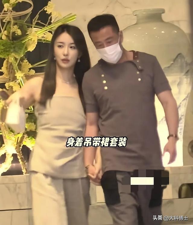 疑杨坤女友正面照曝光，撞脸美女网红Amy，被曝身份不简单（组图） - 5