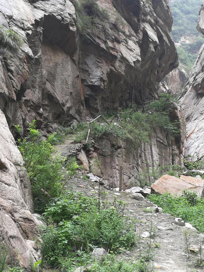 开山修路时将石头售卖被判非法采矿罪，事主获刑九个月申请再审（组图） - 2