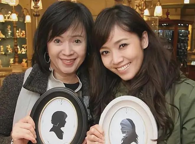 富豪私生女、周董白月光、台湾最美“甜心主播：47岁的她怎么从“完美女神”活成这样了（组图） - 16