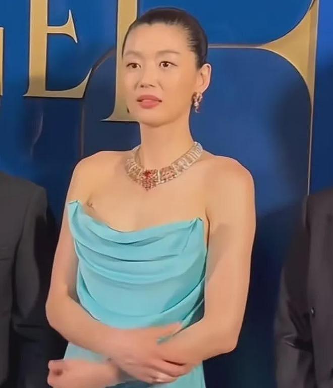 全智贤宋慧乔西班牙出席活动，两人同龄状态不同，全智贤疲惫沧桑（组图） - 5