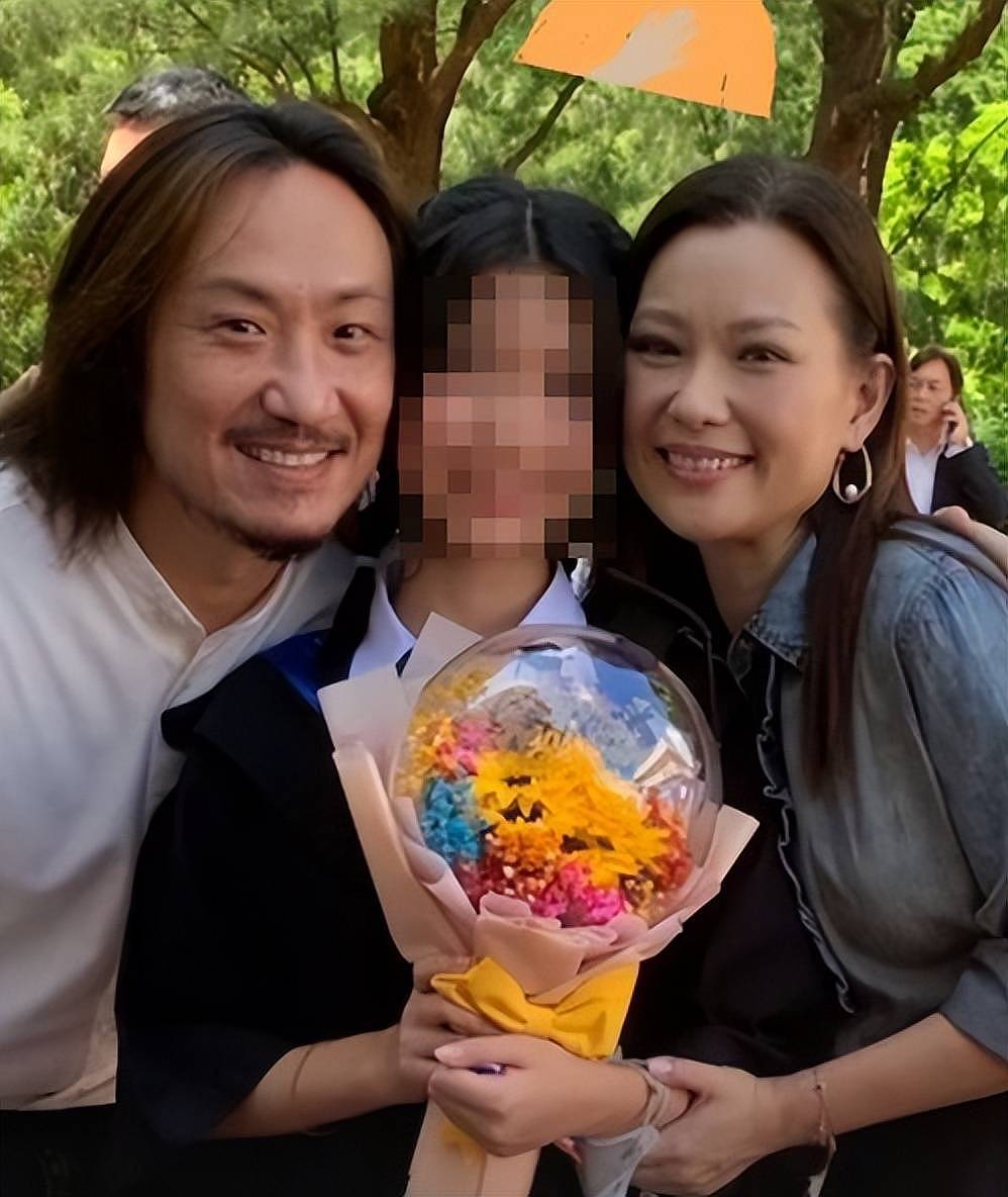 53岁郑中基官宣与余思敏离婚，承认在打官司，否认月付八千赡养费 （组图） - 7