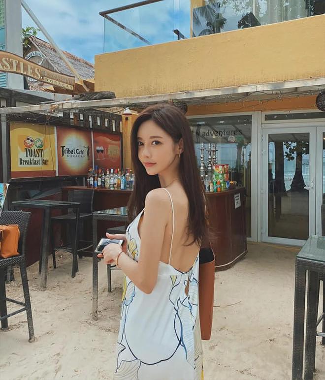 【美女】这双大长腿配黑丝，谁能拒绝这种身材？光看都看不够呀！（组图） - 13