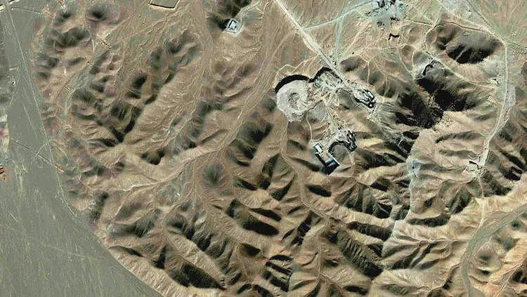 地堡克星终于来啦!“炸弹之王”GBU57 已经抵达约旦美军基地(组图) - 9
