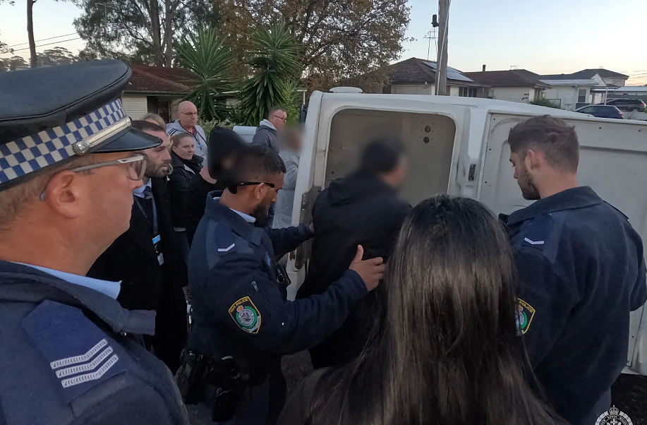 炸裂!悉尼警方通报:14岁~19岁四名teenager强奸少女长达6小时(组图) - 18