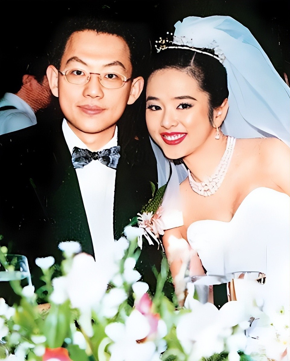 郭富城60岁拼三胎：10位前任皆尤物，境遇冰火两重天？选择大于努力（组图） - 16