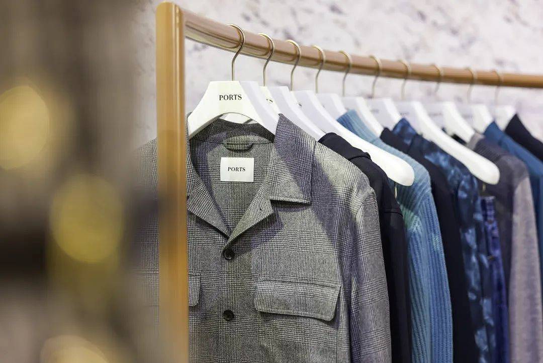 【时尚】当TA们穿上相同元素的礼服，谁赢了（组图） - 38