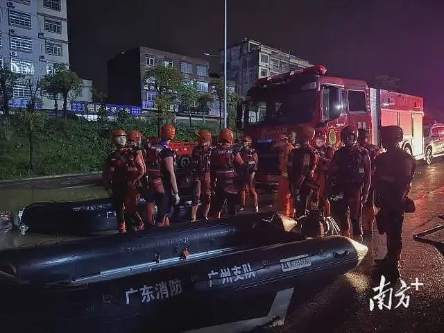 四次洪峰过境!广东怀集遭遇超百年一遇洪水(组图) - 7