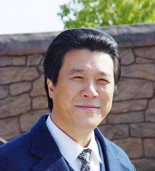 【情感】原来他俩是夫妻，和妻子恩爱40多年无绯闻，演完《长安的荔枝》他再度爆红（组图） - 7