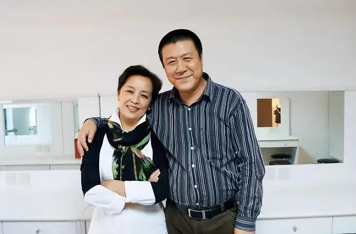 【情感】原来他俩是夫妻，和妻子恩爱40多年无绯闻，演完《长安的荔枝》他再度爆红（组图） - 13