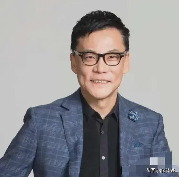 当当网李国庆将再婚！女方戴着眼镜气质超好，两人私下合影曝光（组图） - 2