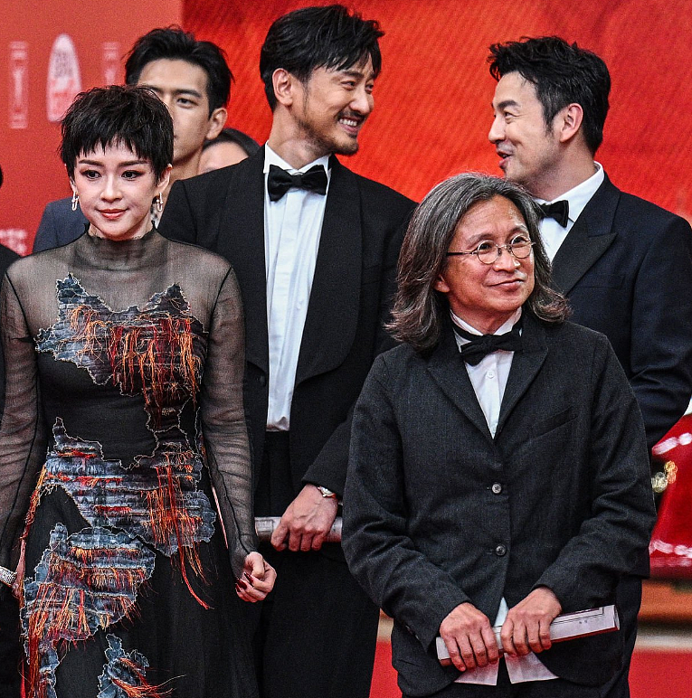 网曝陈可辛为赵丽颖改剧本,演不好只能减戏份,业内都忍不住吐槽(组图) - 1