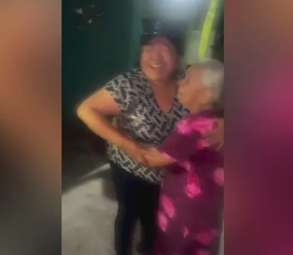 做衣厂养活全家！妈妈在美36年没身份，华裔女儿哭着亲手将她送回国（组图） - 10