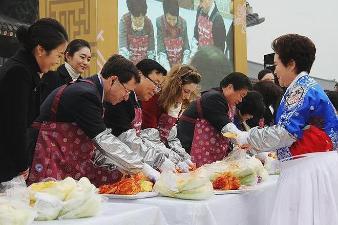 外网炸锅:韩国的脸皮比城墙还厚!联合国震怒:汉字申遗纯属闹剧(组图) - 5