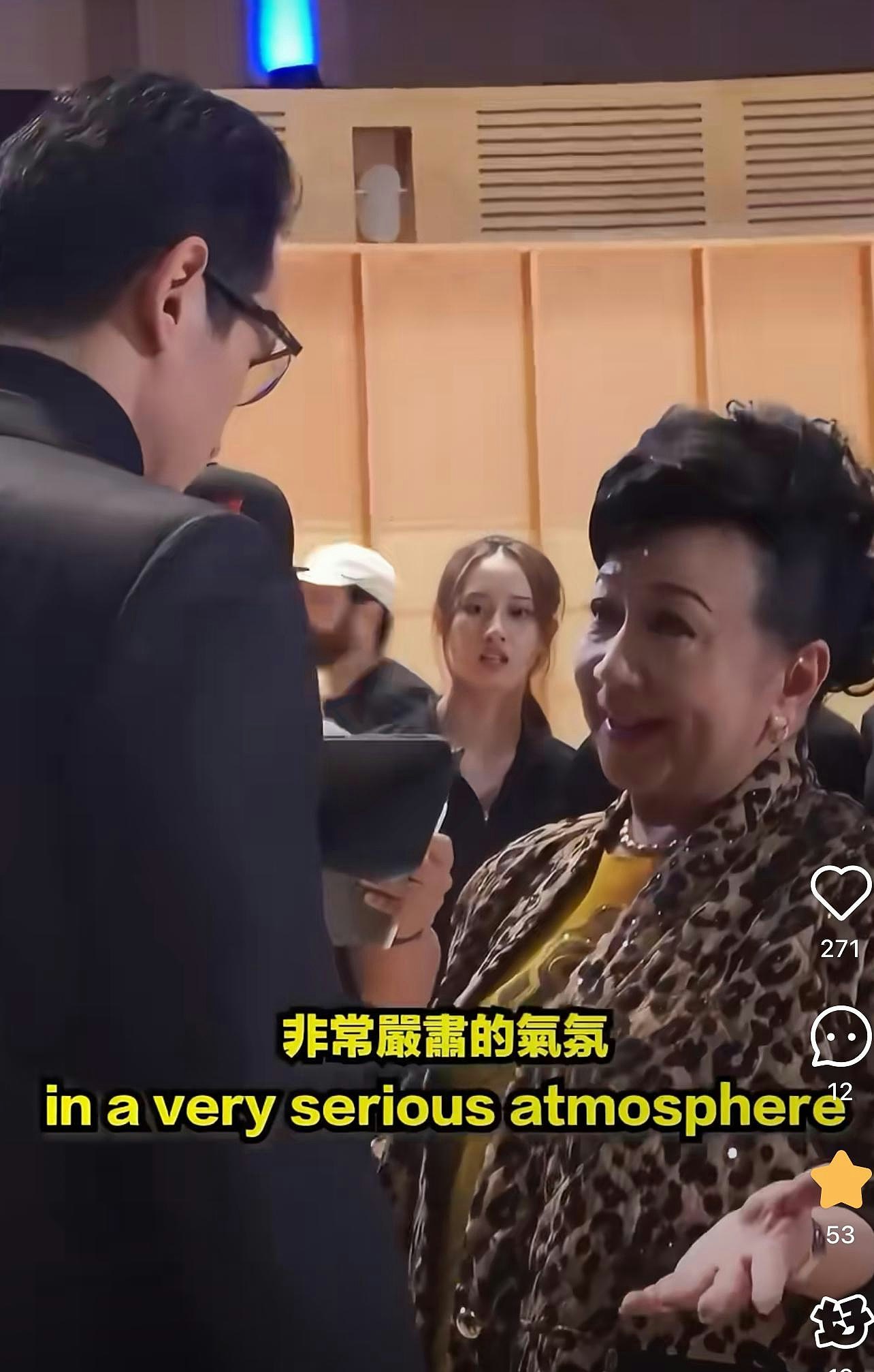娱圈两亿富婆罕片场英文闹人“死X开”，离婚后语小17岁男友恋爱（组图） - 5