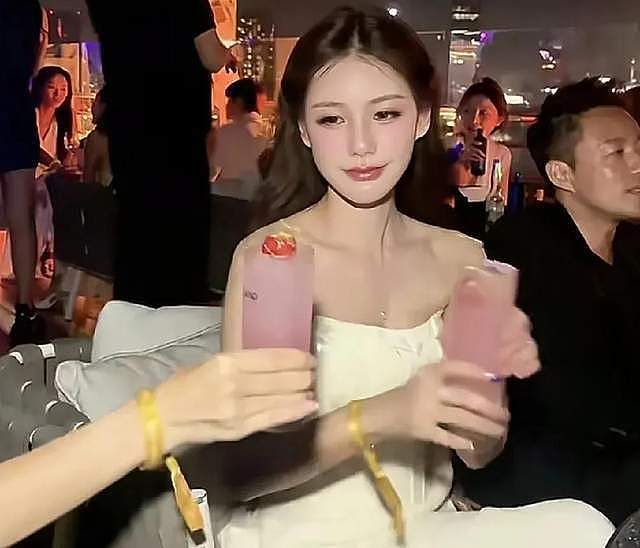 S妈出面炮轰汪小菲，否认具俊晔买房传闻，被问为何不放过前女婿（组图） - 6