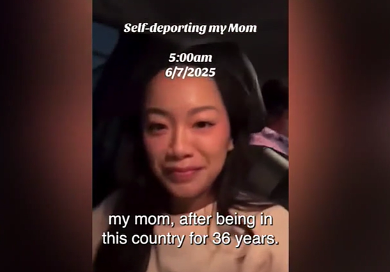 做衣厂养活全家！妈妈在美36年没身份，华裔女儿哭着亲手将她送回国（组图） - 3