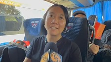 首批在以中国公民撤离，留学生：看到五星红旗踏实（图）