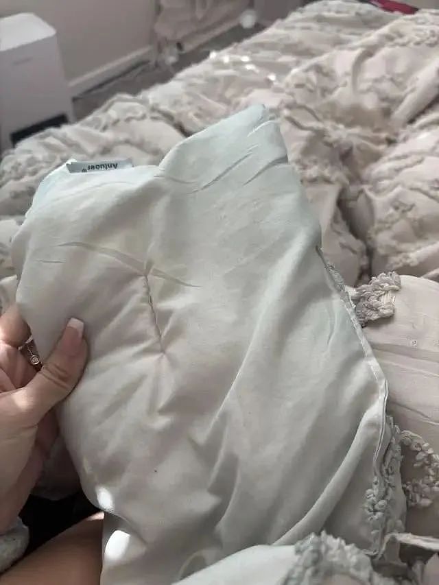 【宠物】白猫变绿猫，妹子找了一个月没发现原因！上网求助后天塌了...网友：你的猫在救你（组图） - 3