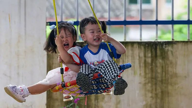 每小时2家幼儿园关停，中国在园幼儿5年减1234万（组图） - 1