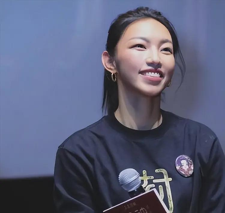 官媒点名彻查那尔那茜！知情记者曝内幕，不管怎么扒，资本会强保（组图） - 8