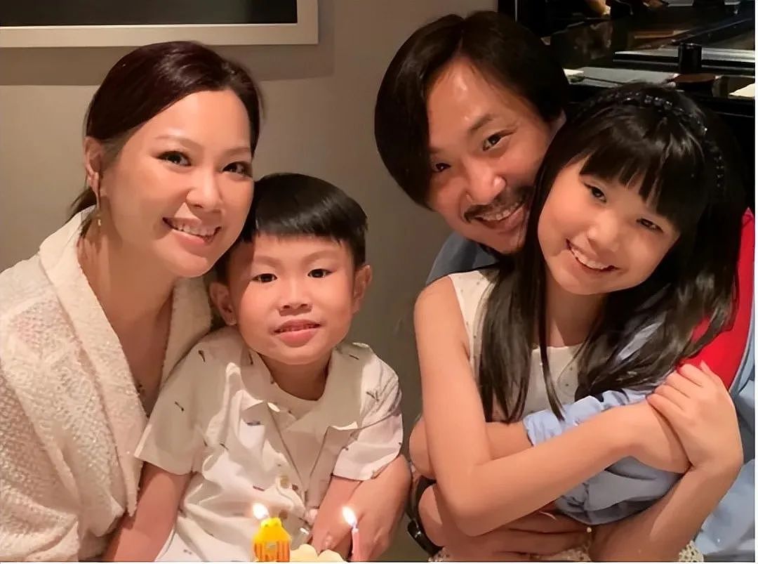 郑中基离婚反转?其父透露赡养费达6位数,暗示两夫妻离婚原因(组图) - 1