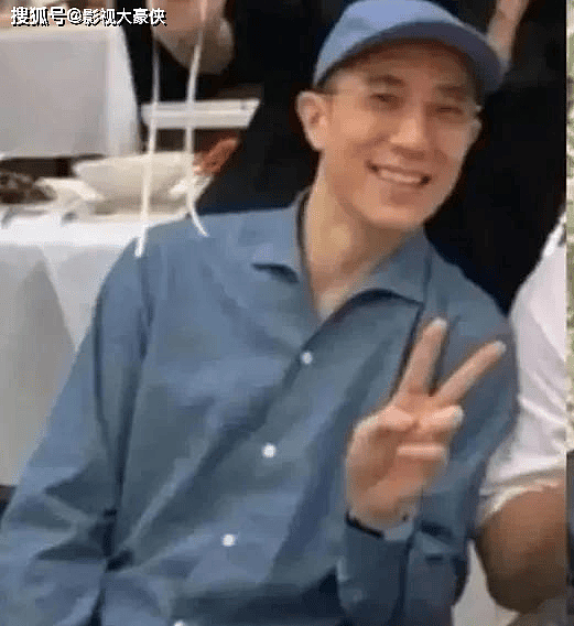 42岁房祖名现身婚礼！秃顶暴瘦模样沧桑，比71岁成龙还显老（组图） - 4