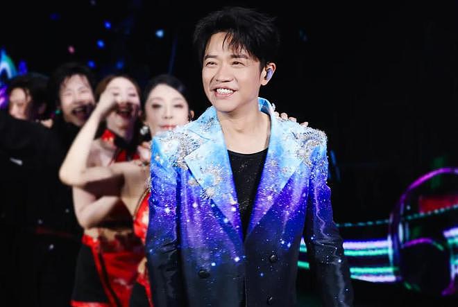 曾毅被曝遭软封杀!歌迷证实今年演唱会全部取消,风波后状态颓废(组图) - 9