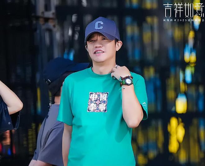 曾毅被曝遭软封杀!歌迷证实今年演唱会全部取消,风波后状态颓废(组图) - 1
