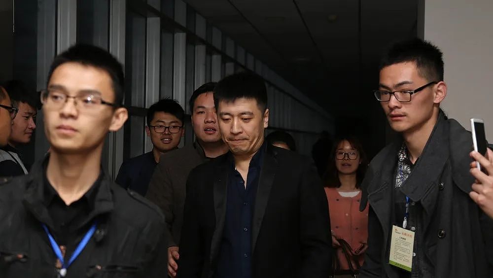 张雪峰,小镇做题家的人生“收费站”(组图) - 1
