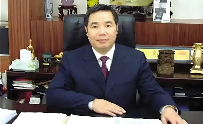 清华学霸手撕潮汕系地产大亨亲爹!称其四处“认爹”,其中包括原上海市委书记陈良宇等(组图) - 11