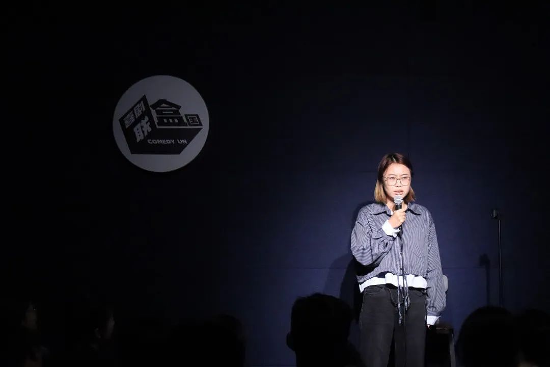 擦边4个月，净赚20万，我拉黑了“榜一”大哥（组图） - 1