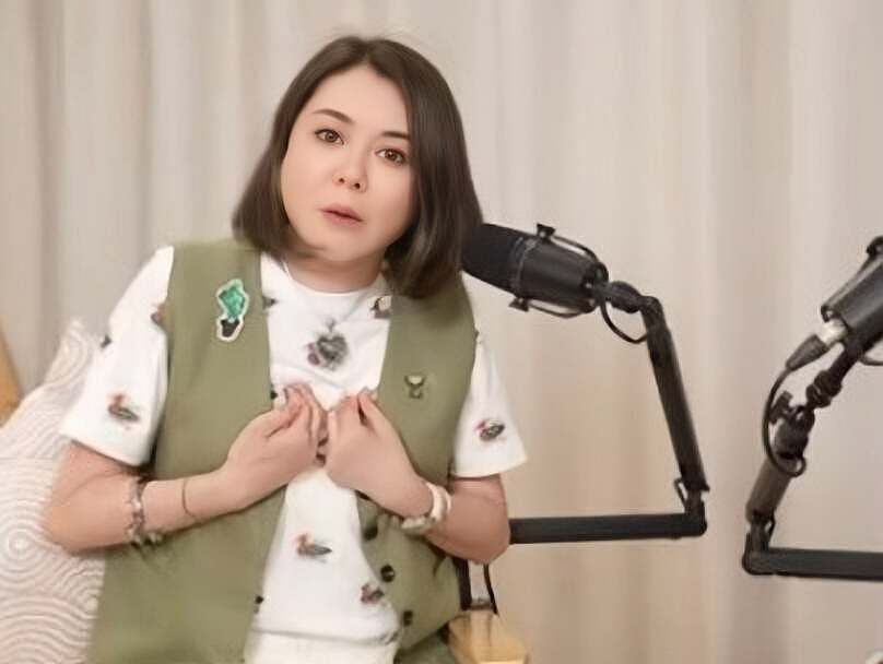 香港知名女星自曝遭非礼,被年轻演员摸胸,八年没谈恋爱至今未婚(组图) - 1
