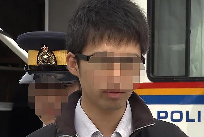 中国留学生锤杀母亲，父亲竟竖大拇指替其脱罪？岂料自己就是他下个目标...（组图） - 1