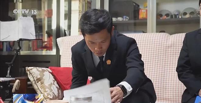 男子将地下室改成大鱼池！楼上邻居长期失眠，被锦鲤“整疯”（组图） - 3