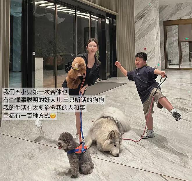 凤姐近况引热议,遣返、过气、混迹直播、初代网红现状太多唏嘘(组图) - 22