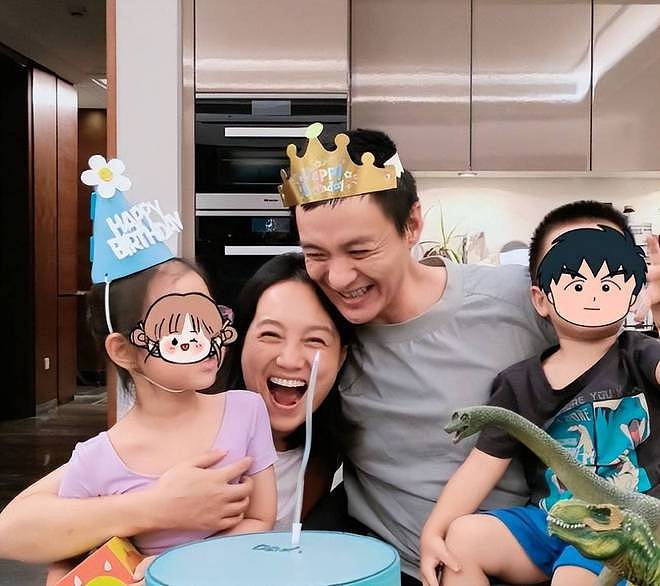 朱丹重男轻女引争议：娱乐圈那些拎不清的女星，偏见还是情商低？（组图） - 23