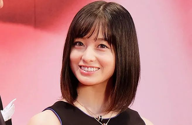 千年一遇美女桥本环奈塌房，自掏腰包200万挽回口碑，没想到，更塌了（组图） - 5