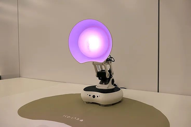 日本搞了场“最没用机器人”展!严重社恐、喜欢摸鱼,主打一个干啥啥不行,网友:反向种草了(组图) - 20
