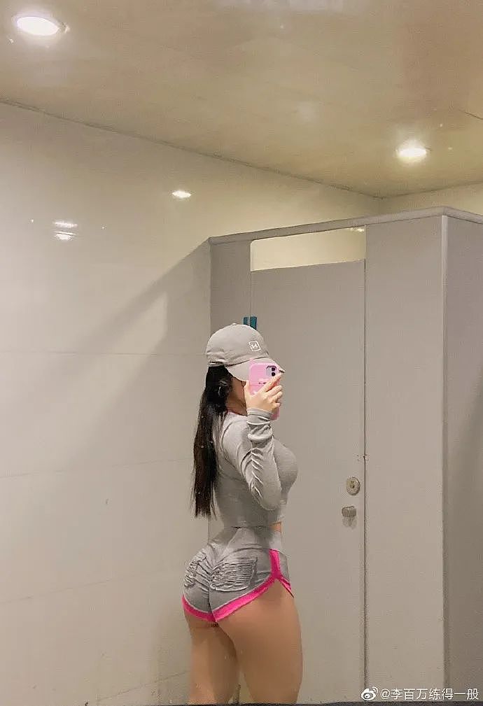 【美女】当萝莉穿上紧身裤,这炸裂的臀围感让人欲罢不能...(组图) - 11
