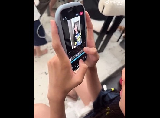 【爆笑】男明星和岛国小电影女主角幽会，对方还有男朋友？看到是她后，再多 5 个男朋友也合理...（组图） - 27