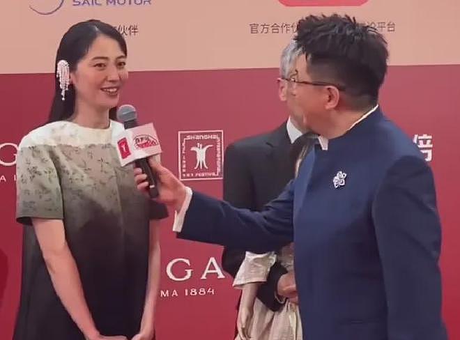 众星上影节闭幕式红毯：林允大秀好身材，于适未受那尔那茜影响（组图） - 17