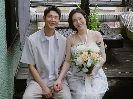 恭喜成功怀孕!奉子成婚老公无人知,被曝C夜消失多年!今成功爆火双喜临门(组图) - 4