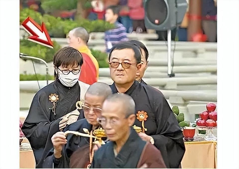 68岁尔冬升晒娃再惹争议：贵圈4位伪丁克男星，一个比一个离谱（组图） - 31