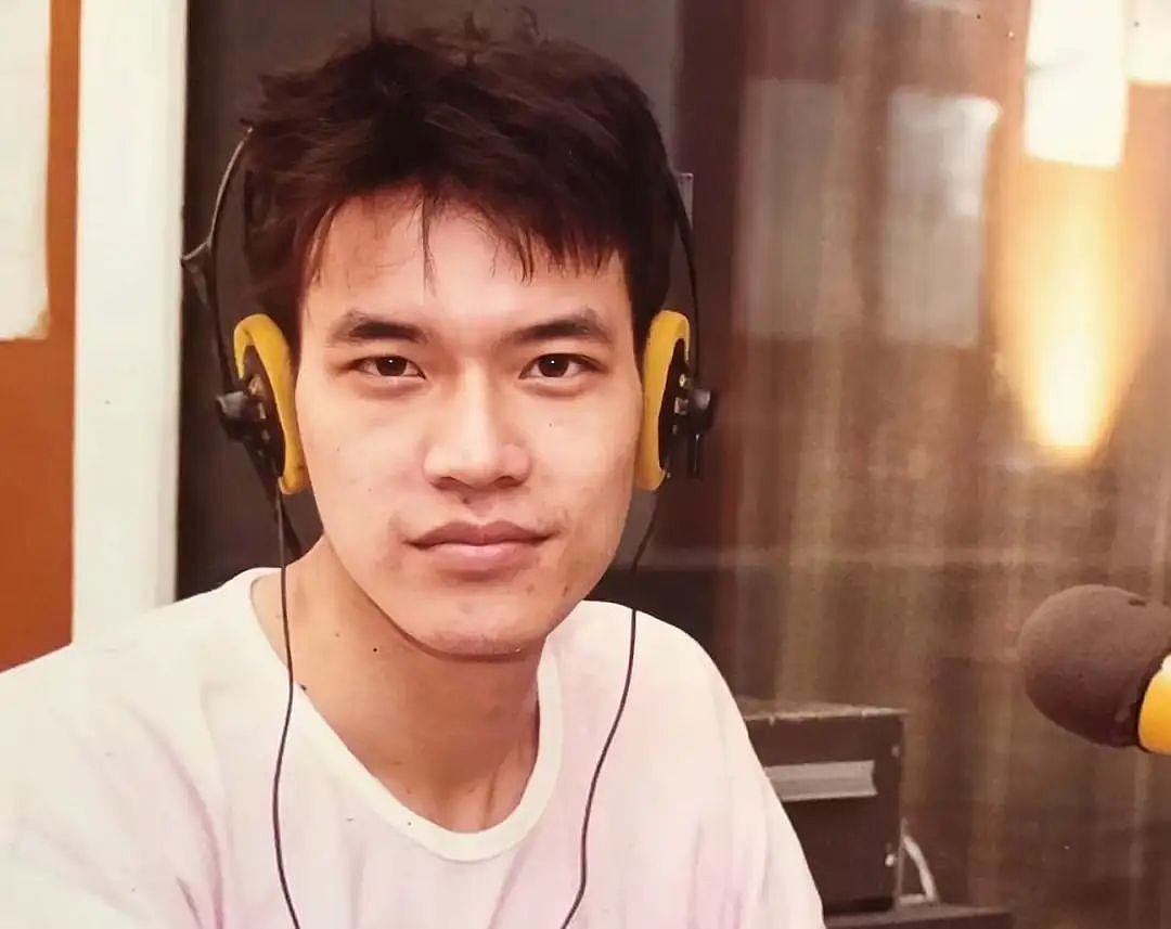 “香港四大癫王”之一曾患狂躁症，自曝被五花大绑，两度确诊癌症剃度出家（组图） - 2