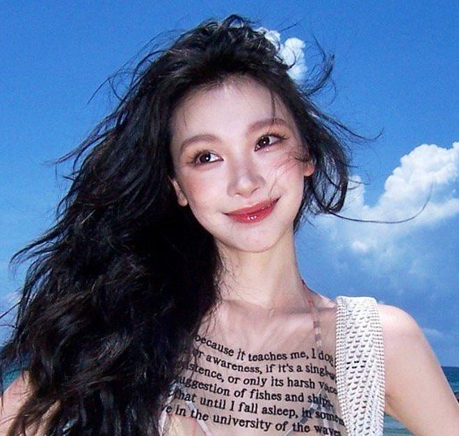 曝易梦玲王勉恋爱！女方被偶遇后删首尔行程，两人更多细节被扒（组图） - 1