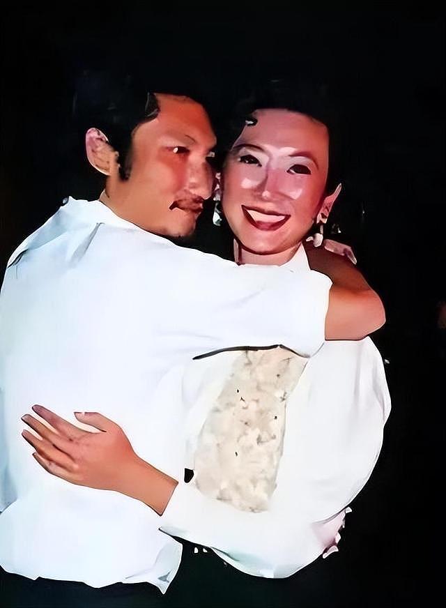 68岁尔冬升晒娃再惹争议：贵圈4位伪丁克男星，一个比一个离谱（组图） - 41