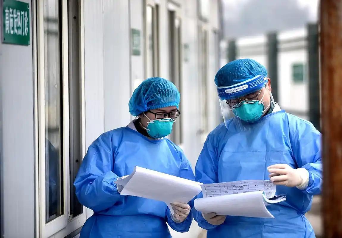 孩子突发重病,医生帮忙转院抢救及时!江西家长因2.8万路费转手控告医院引发热议!评论区炸锅(视频/组图) - 28