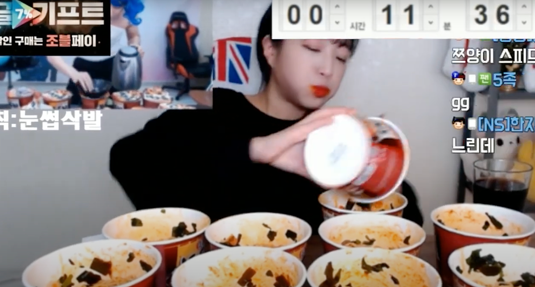 美女一顿炫20碗面,体重却常年不过百?粉丝疑她假吃,体检结果太惊人…(组图) - 3